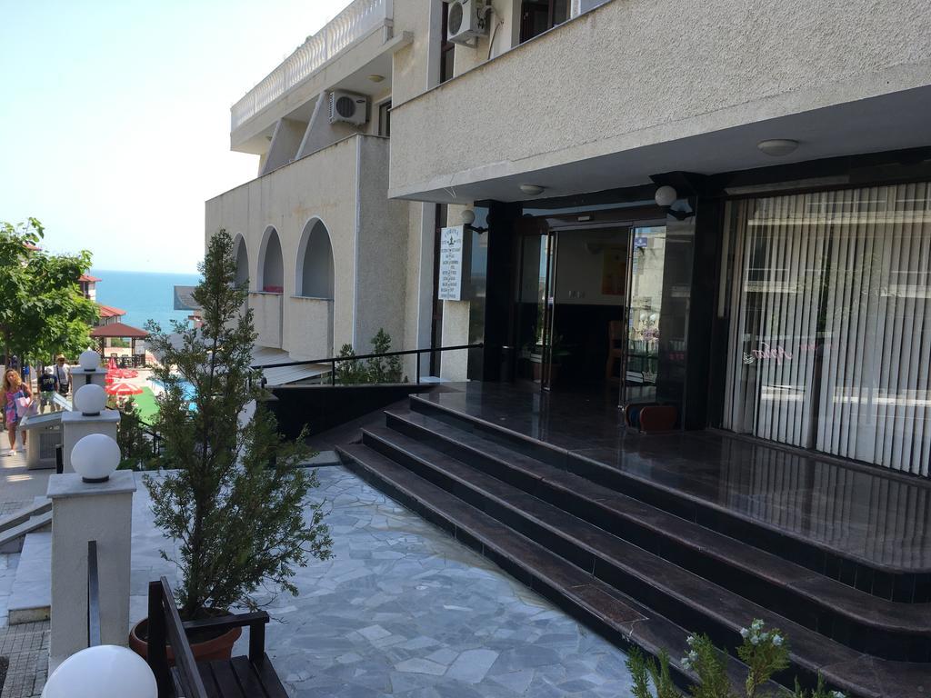 Hotel Corona Sveti Vlas Exteriör bild