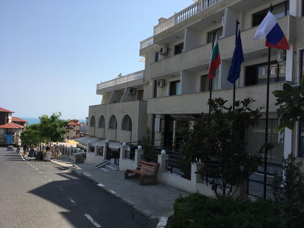Hotel Corona Sveti Vlas Exteriör bild